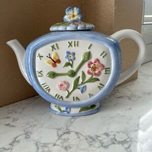 Floral Ceramic Teapot Clock